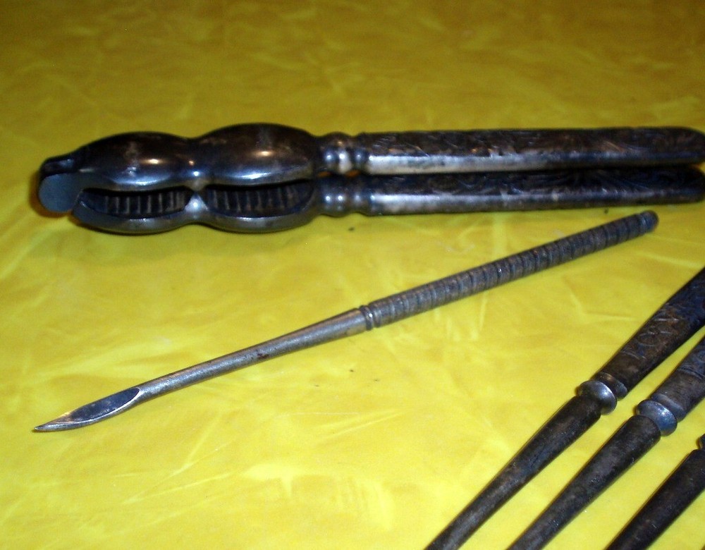 ANTIQUE VICTORIAN ROGER BROS SILVER PLATE NUTCRACKER PICK SET NUT CRACKERS