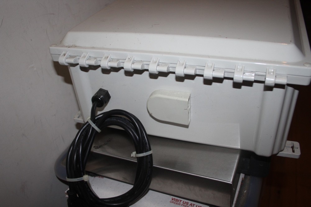 ECOLO AIRPRO-3 AUTOMATED MISTING SYSTEM ODOR CONTROL