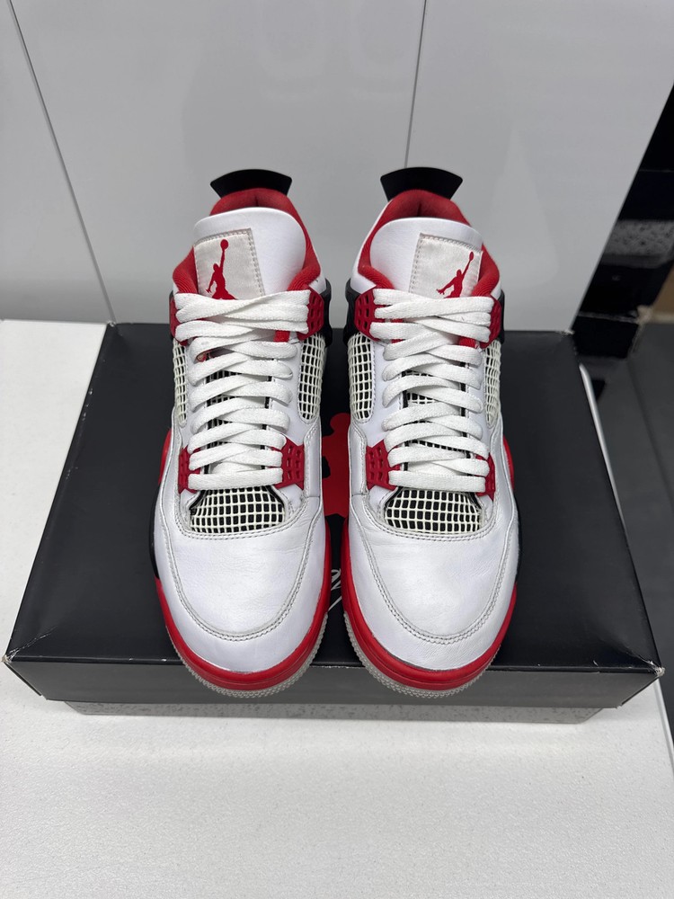 Jordan 4 Fire Red (9.5)