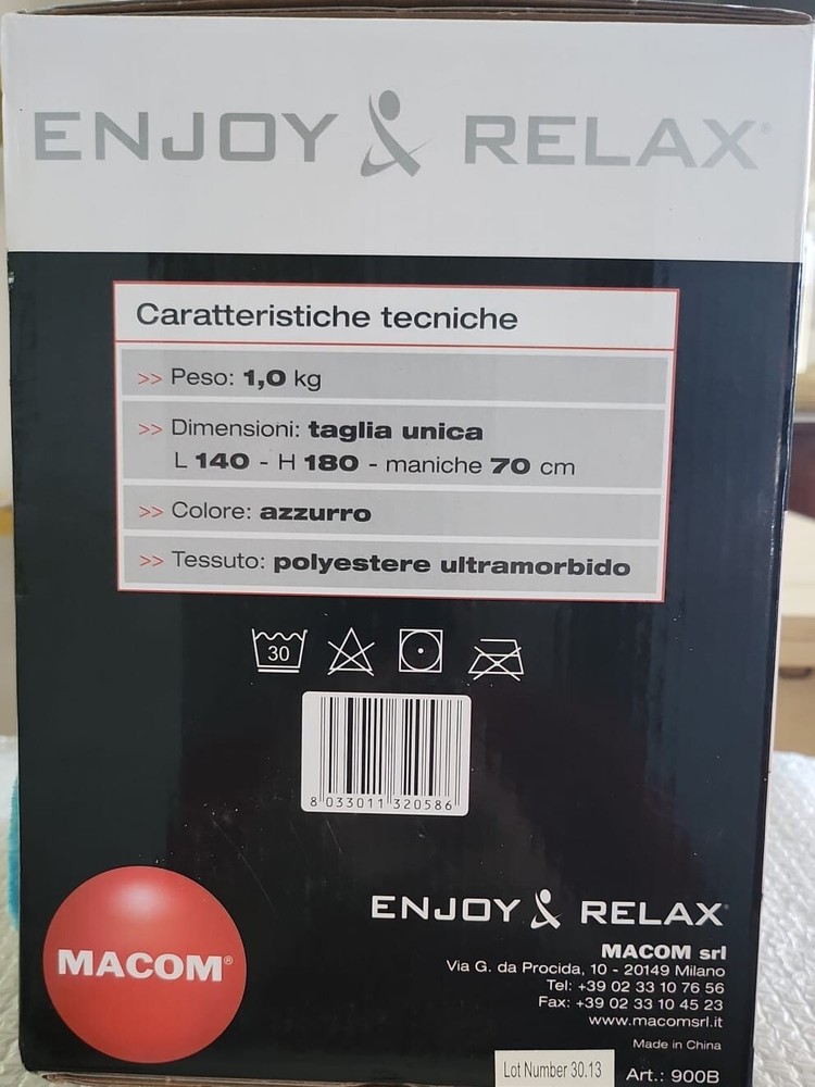 MACOM BRAND BLUE SLEEVE BLANKET