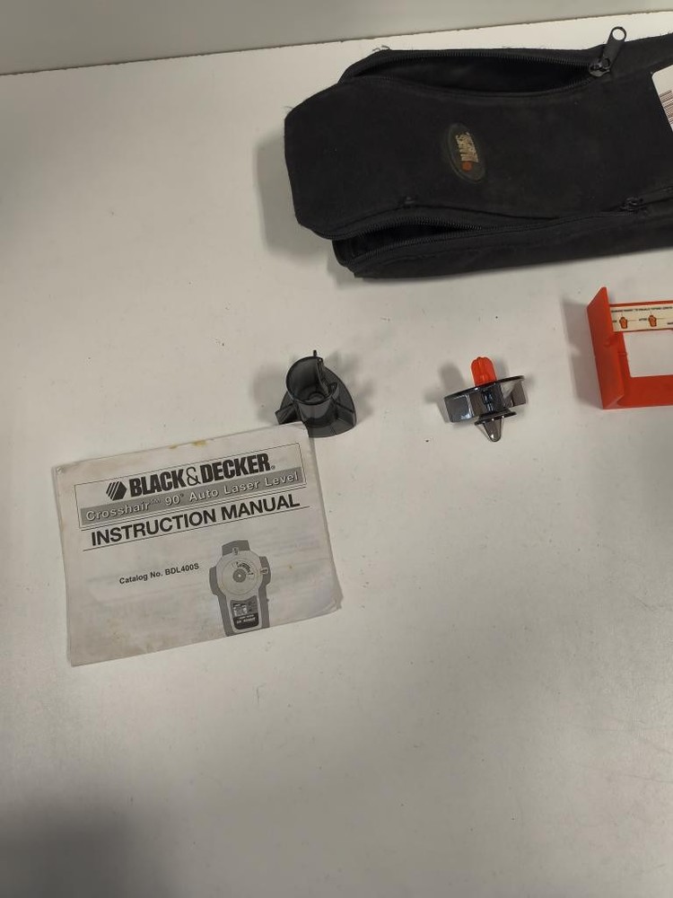 BLACK & DECKER BULLSEYE LASER LEVEL (P20021372)