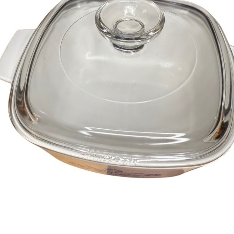 Corningware Casserole Dish w/ Lid