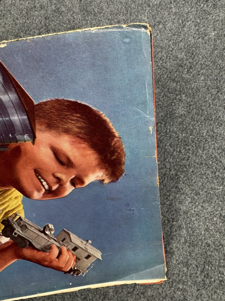 1946 Lionel Model Train Catalog