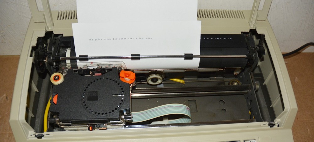 IBM Actionwriter 1 Typewriter Working Electronic Daisy Wheel