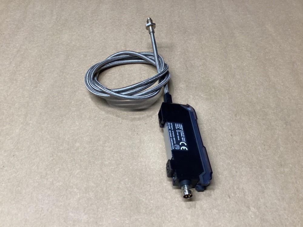 Keyence FS-V31C Fiber Optic Amplifier Sensor #111H28