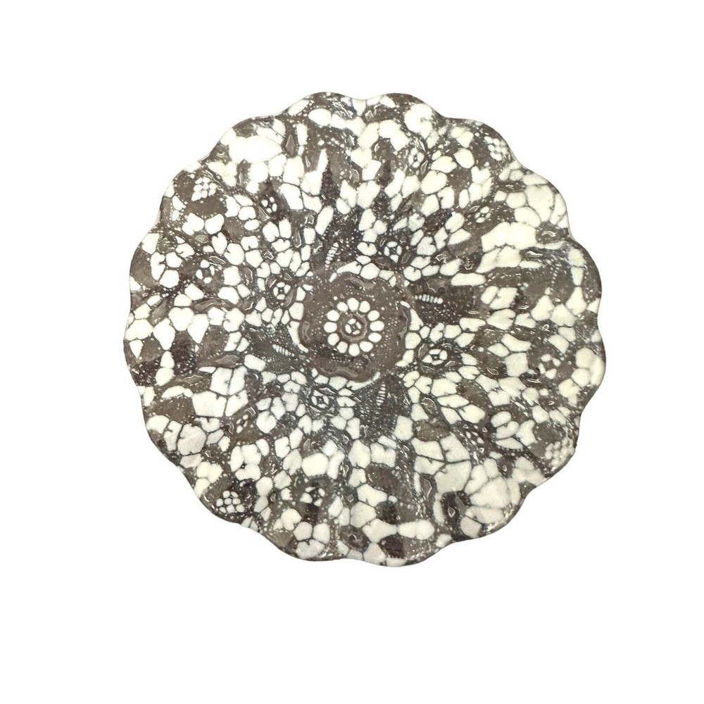 White Snowflake Design In Clear Glass Small Candy Dish Beautiful Pattern 7” EUC