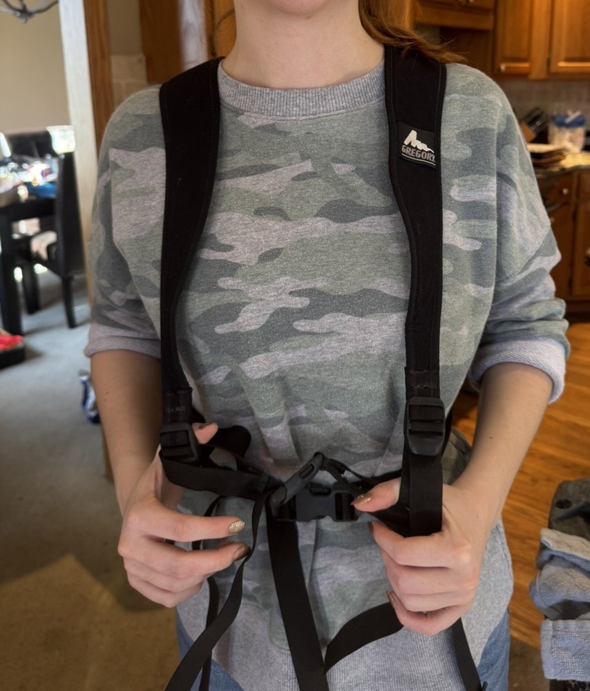 Gregory Mirage Daypack Hiking Backpack Red/Black Small