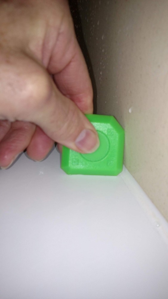 Dispensing Solutions 1158-1 Caulk Slicker Squares 4 Piece Set Polyurethane