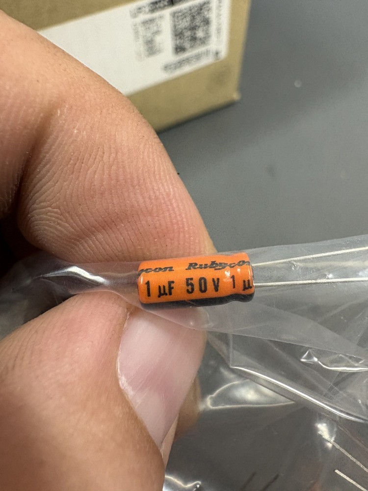 1000pcs 1uF 50V Electrolytic Capacitor Rubycon Axial 85°C