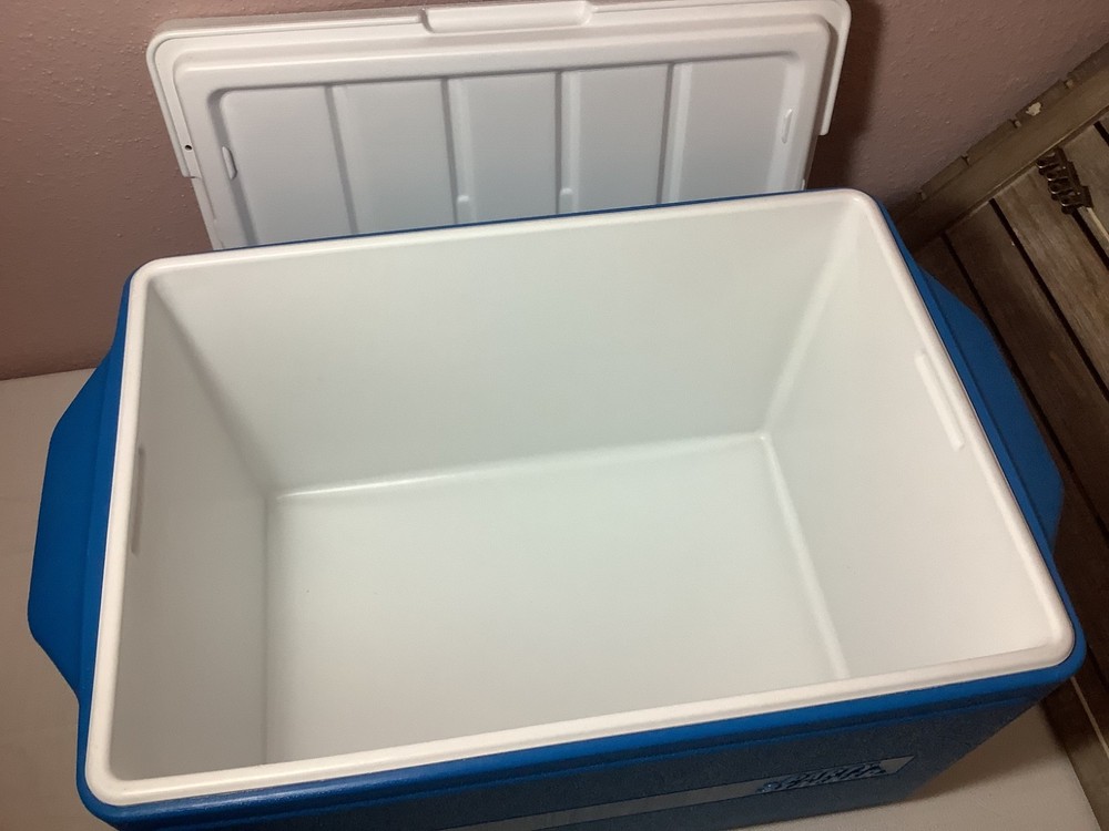Coleman Party Stacker Cooler Blue Stackable Ice Chest Box 48 Can Size