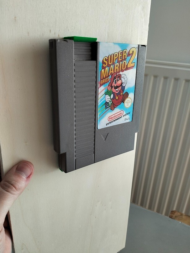 Custom Wall Mount Bracket Holder for NES Cartridges Nintendo *3-Pack*