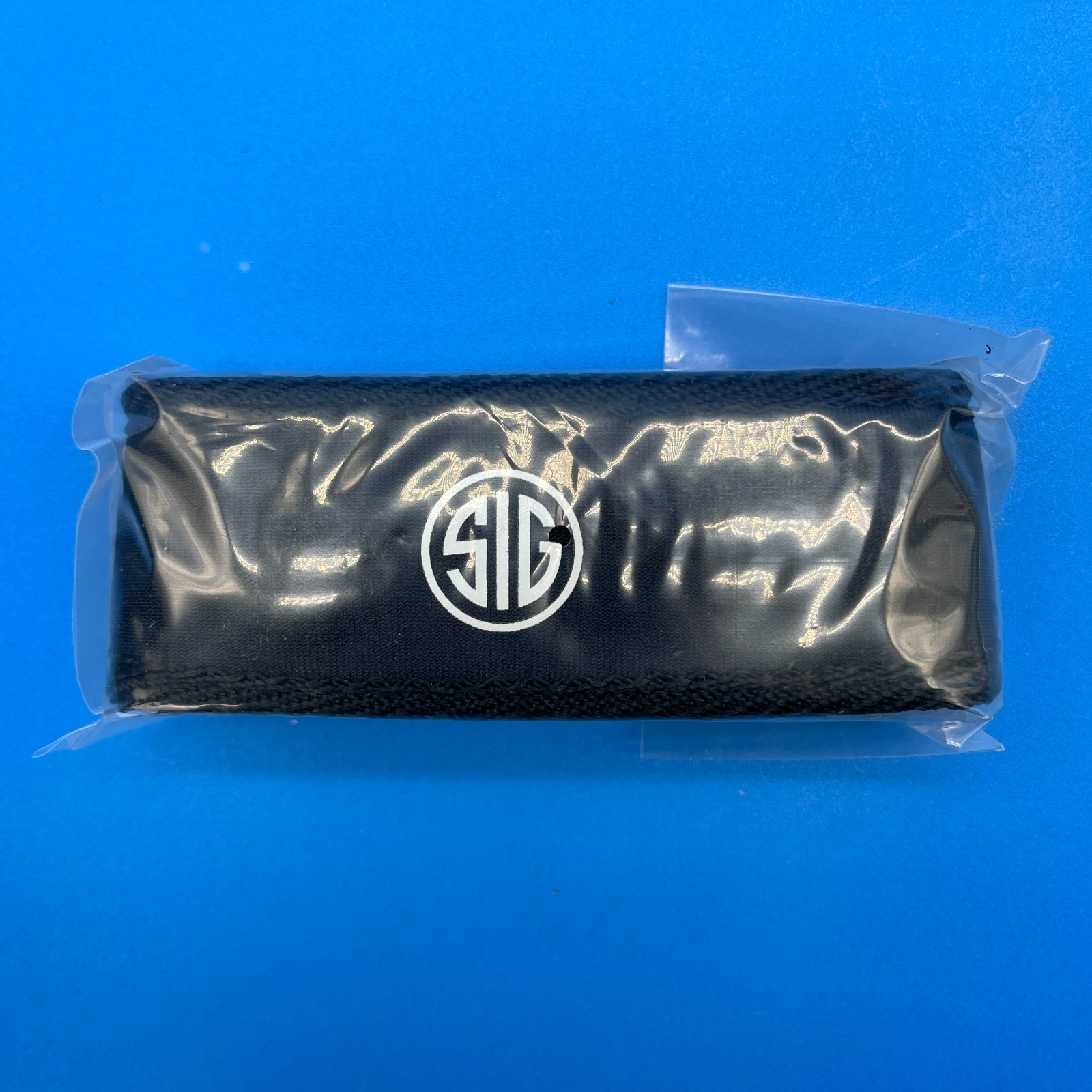 Sig Sauer ZULU6 HDX 10x30mm OIS Image Stabilized Binoculars FDE - SOZ6WP10