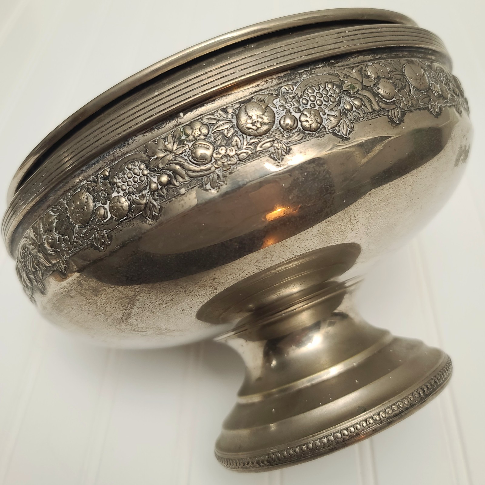Vintage Silverplate Embossed Fruits Pedestal Centerpiece Bowl J&F Crown EPNS 9"