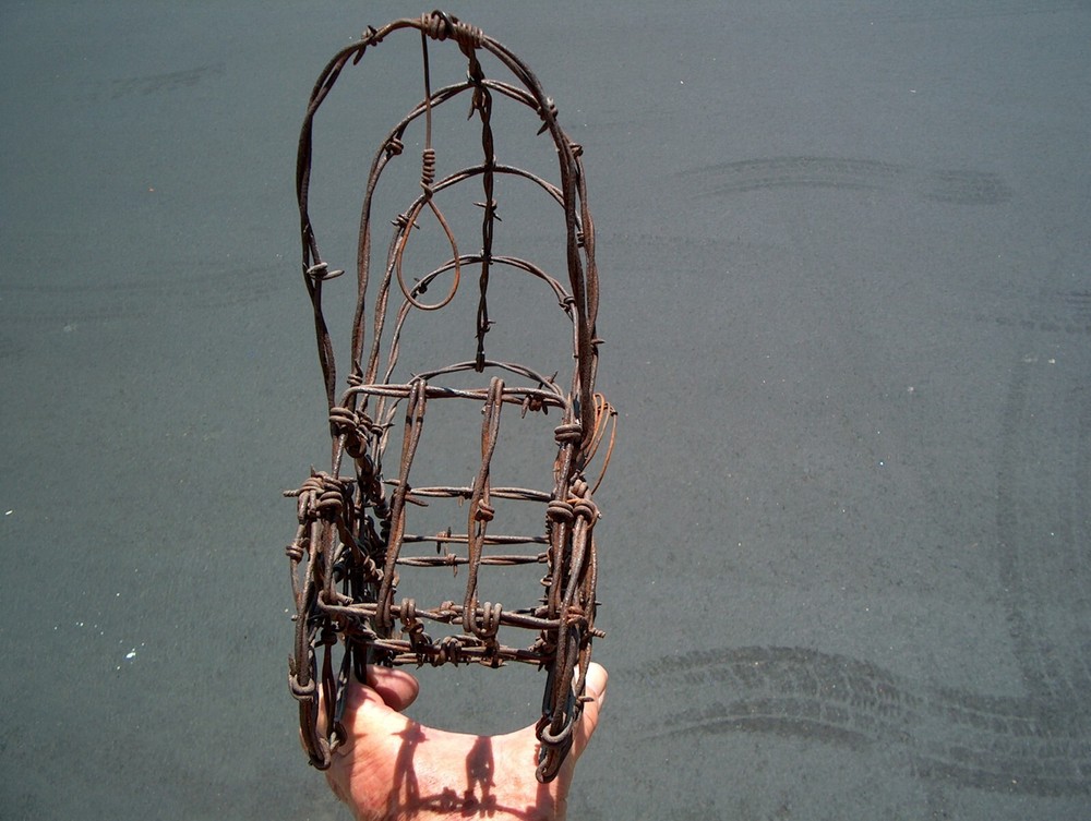 VTG BARBED WIRE WAGON FOLK ART
