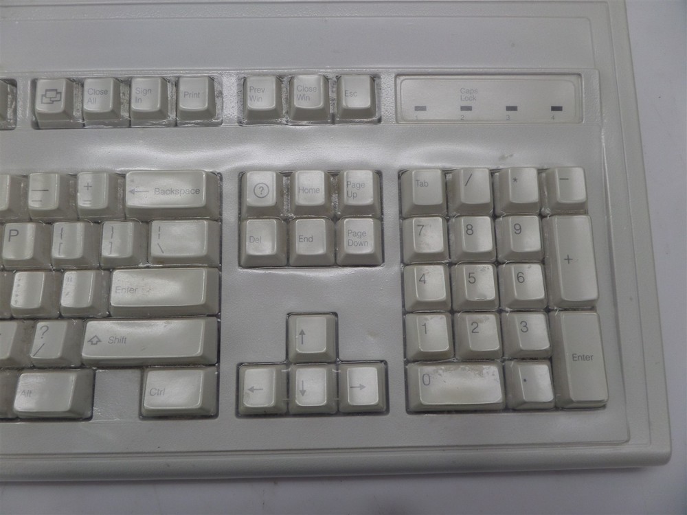 Siemens EKT-101 Clicky PS/2 Computer Keyboard w/ Protective Casing