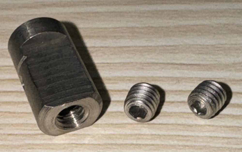 Clamp & Set Screws Johnson Evinrude 385959
