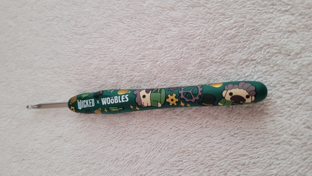 Preowned Wicked The Wizard Wooble Ergonomic Crochet Hook