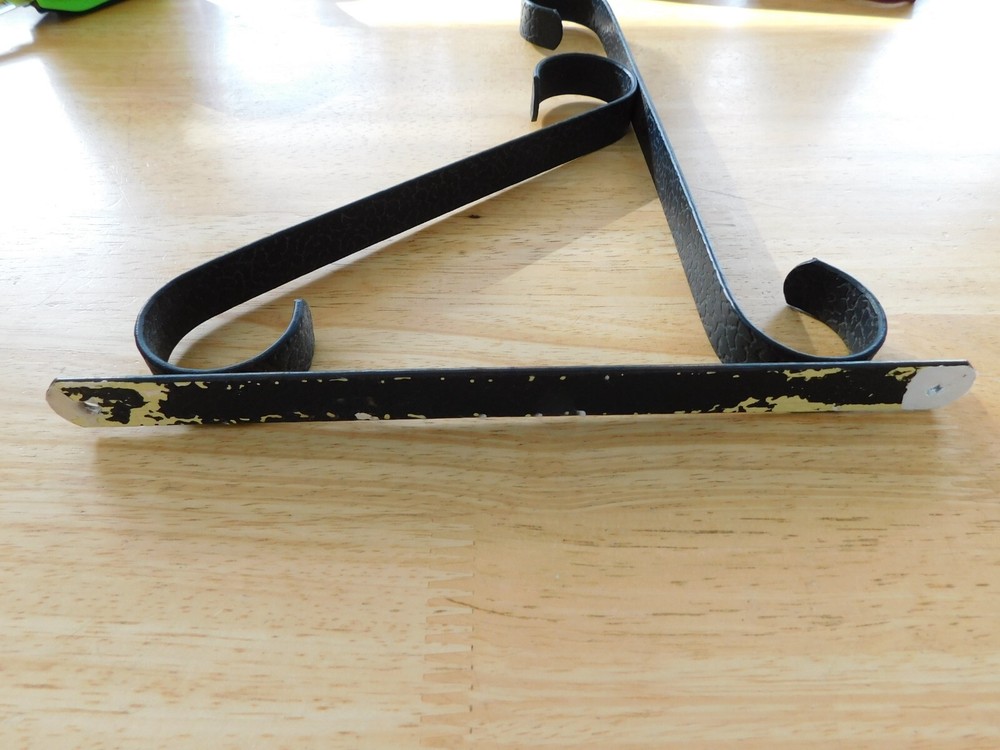 10 1/2" BLACK WROUGHT IRON BRACKET HANGER HANGING
