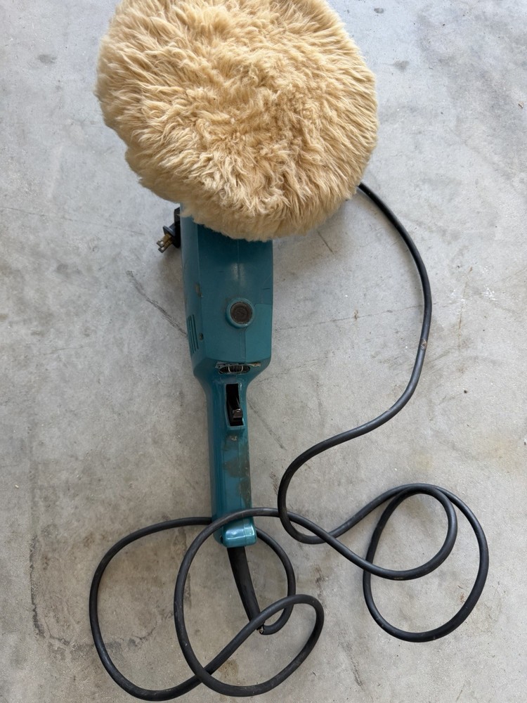 Makita 9217SPC 7" Electronic Sander Polisher - Variable Speed - Tested & Working