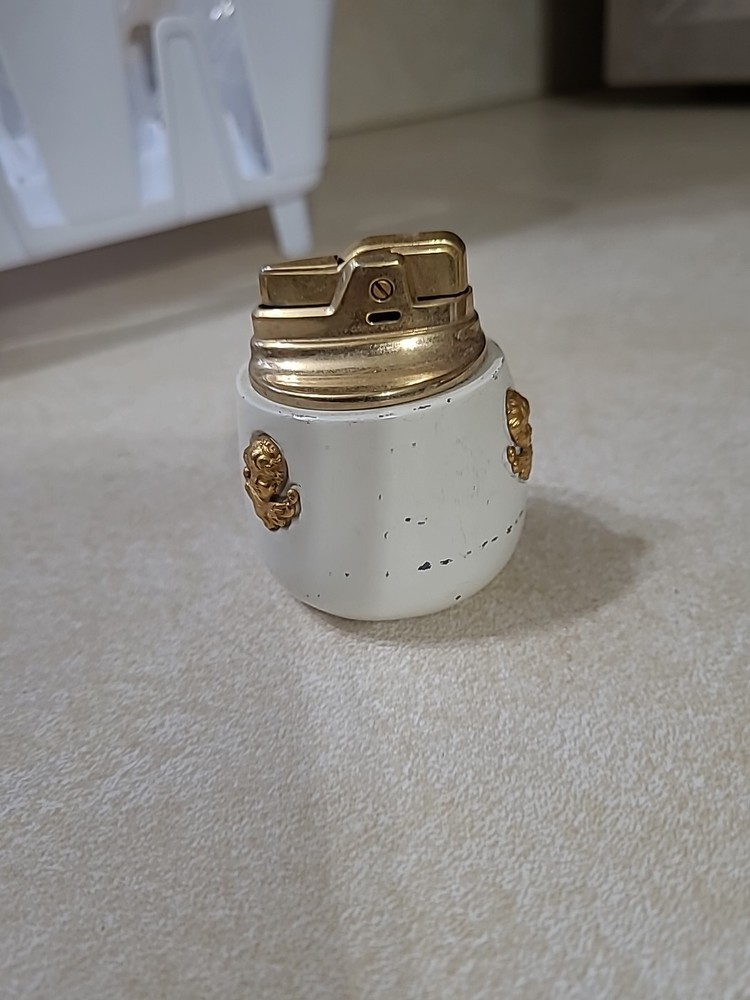 VTG Ronson Cupid Cherub Table Lighter