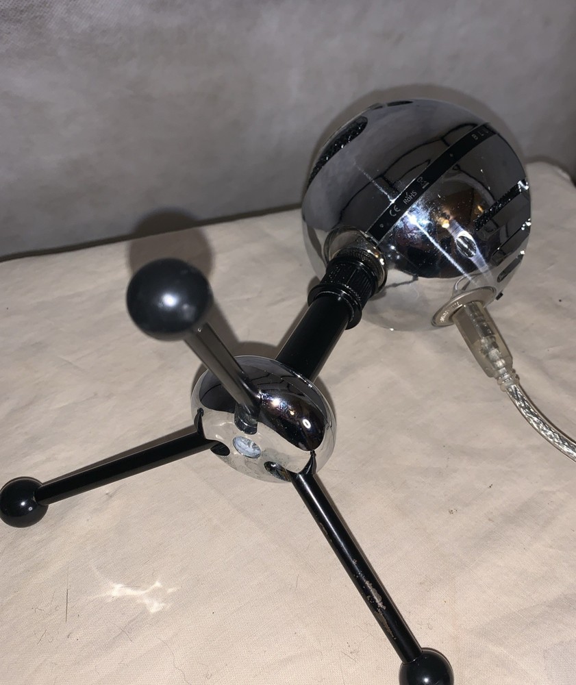 Blue Microphone Chrome Snowball USB Mic with Stand & USB Cable. Tested Working