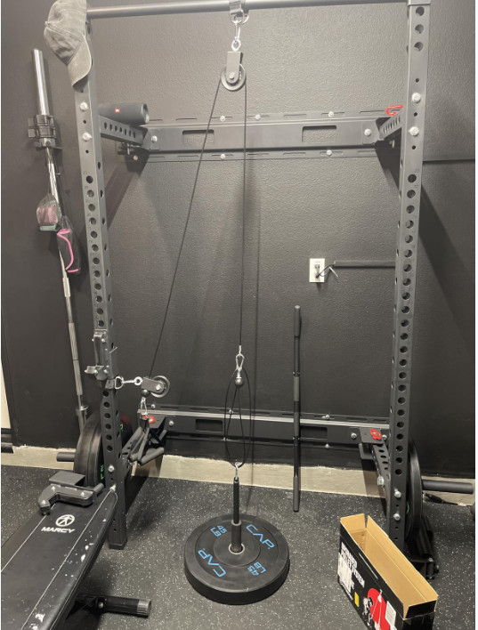 New Gym Cable Pulley System for Lat Pulldown, Biceps & Strength Training