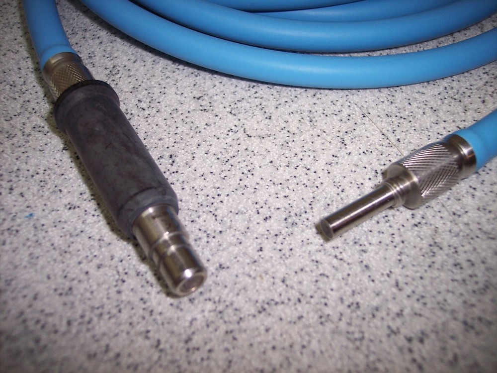 Dyonics 2147 Fiber Optic Light Cord