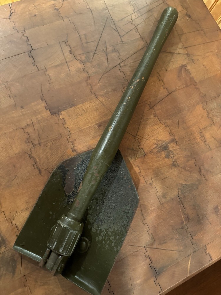 ORIGINAL WWII US ARMY M1943 COMBAT FIELD FOLDING SHOVEL