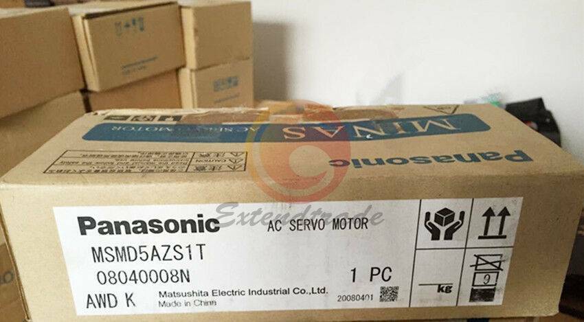1PC New Panasonic Servo motor MSMD5AZS1T