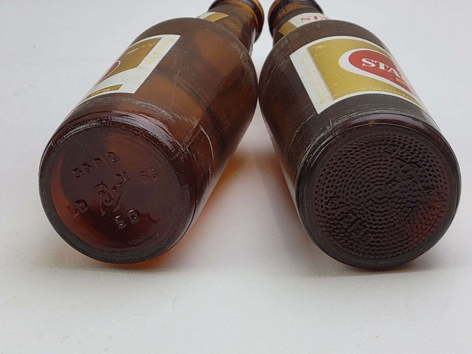 Standard Brewing Cleveland, OH Erin Brew Cardboard Beer Carrier Box w/ Bottles