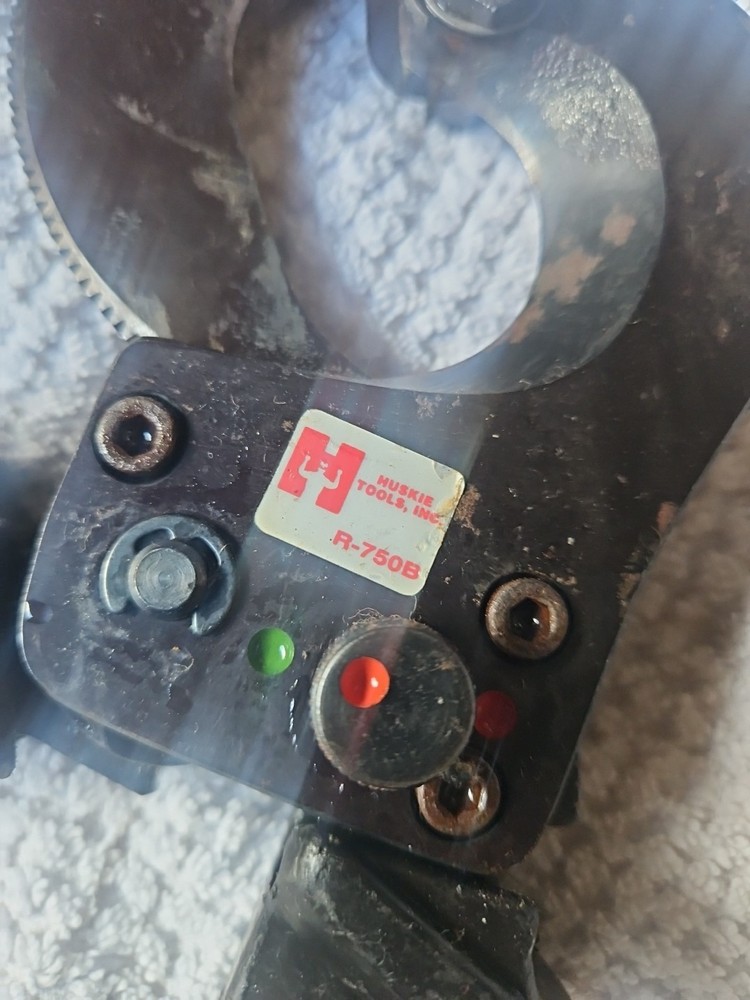 Cable Cutter Model R-750B