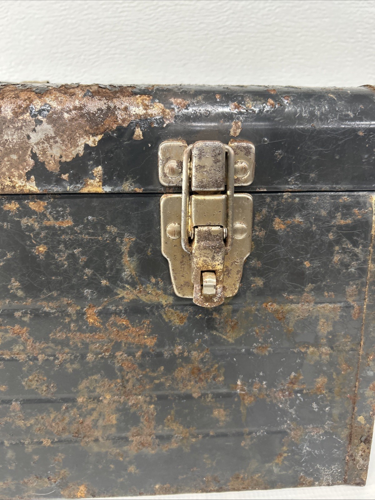 Vintage Sears Craftsman Gray Metal Tool Box Nice Patina 20”L x 8”W x 9"H w/Tray