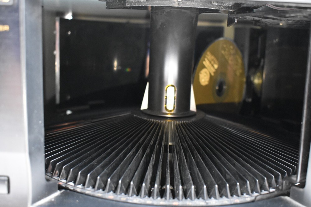 RCA CD-9400 Compact Disc Changer 101 Disc No Remote