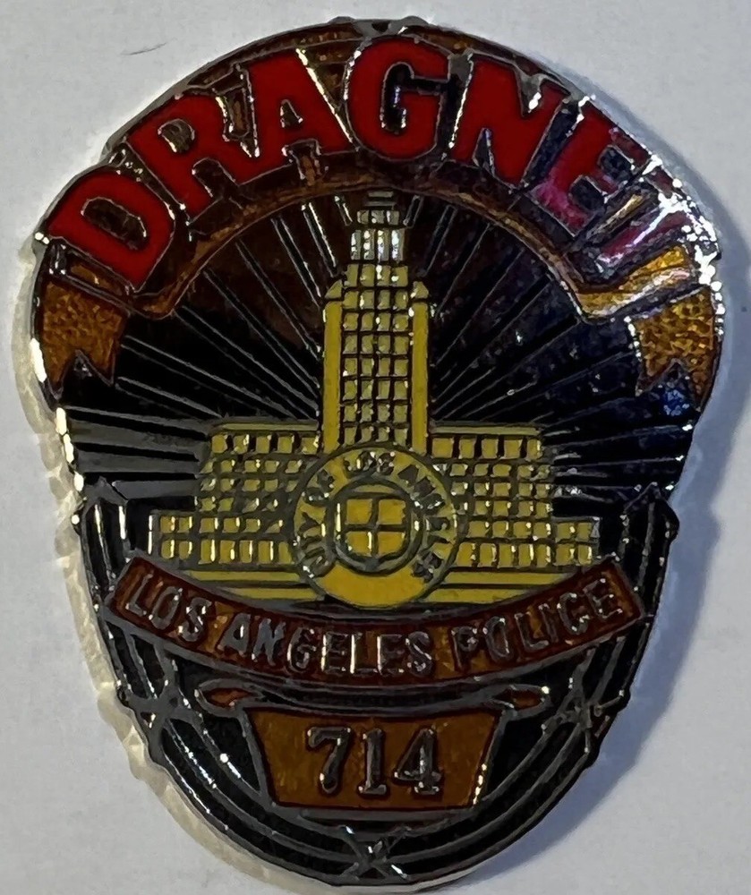 Dragnet 1987 - A Screenplay by D.E. Aykroyd - & Mini Badge + More - B3