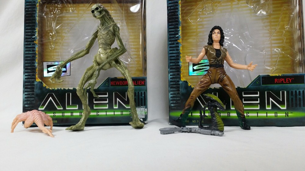 ALIEN RESURRECTION Newborn Alien And Ripley Both with Box