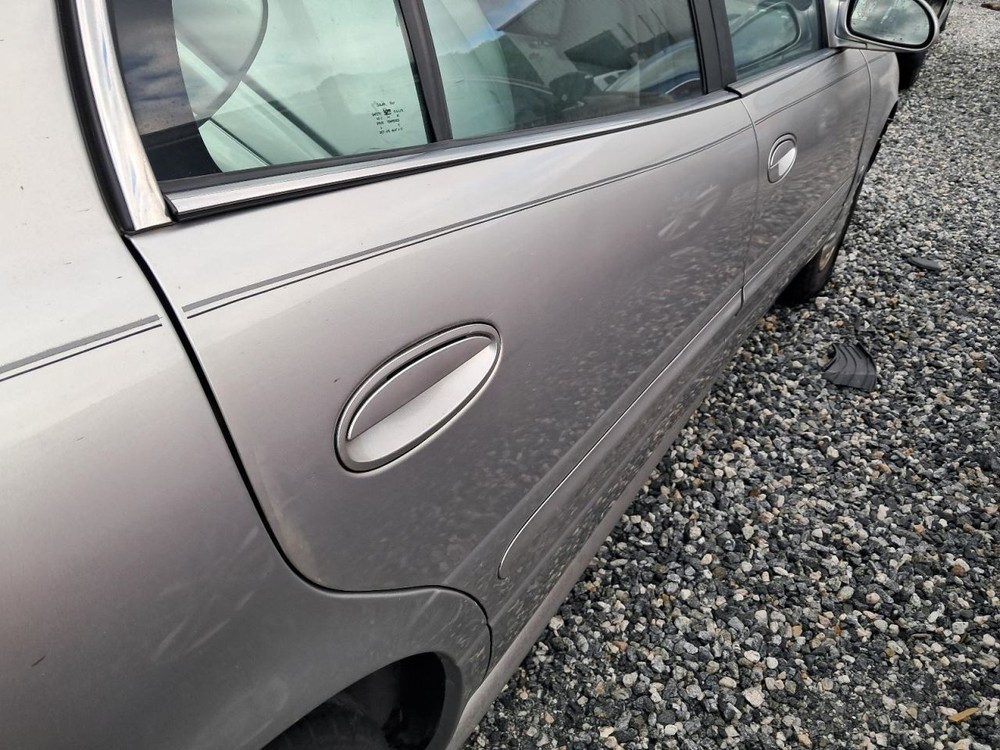 LESABRE 2005 Glove Box 4847933