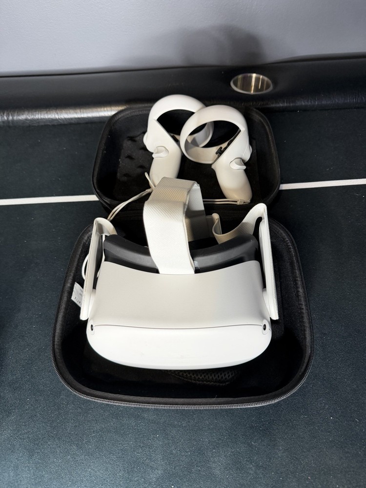 Meta Quest 2 128GB White Headset + Controllers | Tested and Working