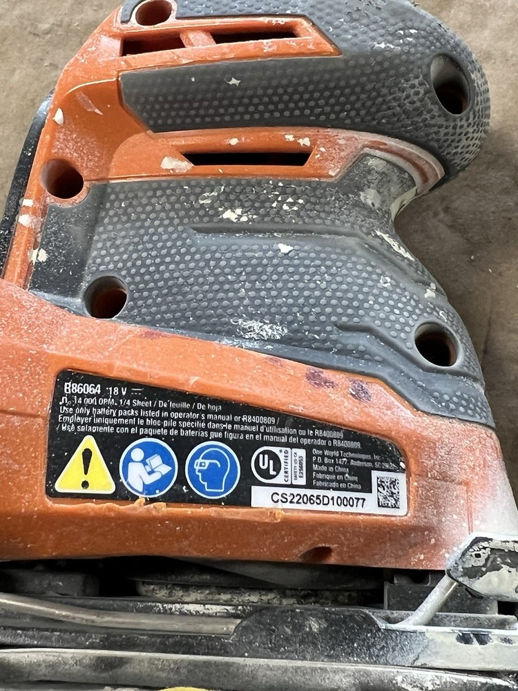 RIDGID VIBRATION SANDER R86064 Nice