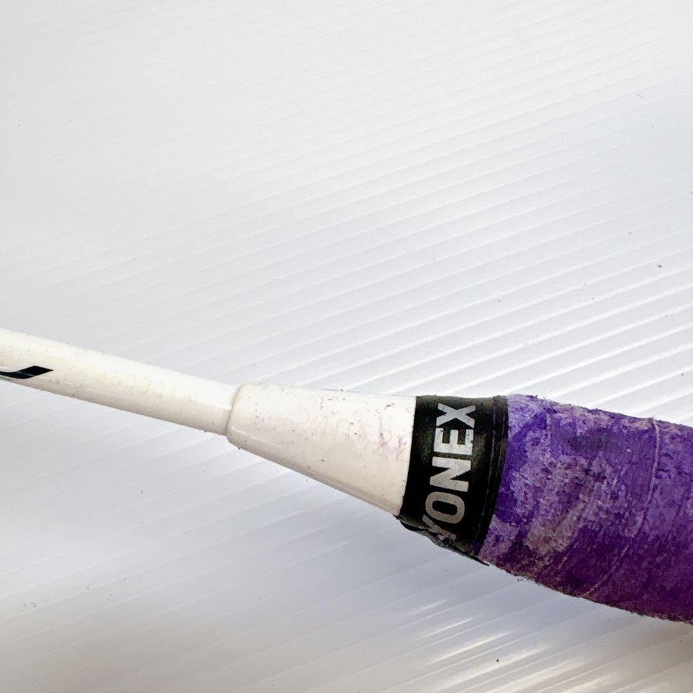 Discontinued Yonex VOLTRIC FORCE