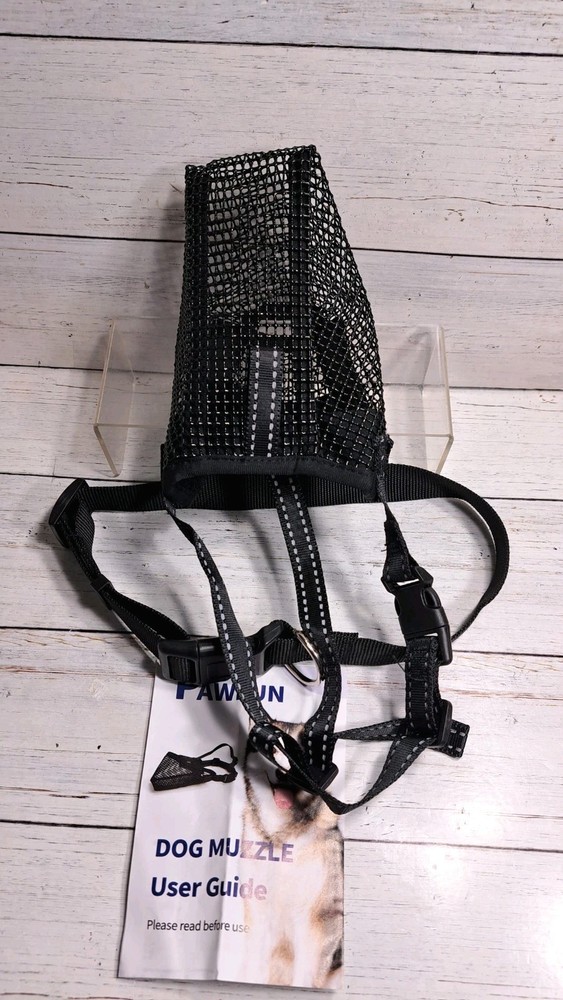 Mesh Dog Muzzle, Breathable Soft Dog Muzzle with 3 Reflective Straps Size: Large