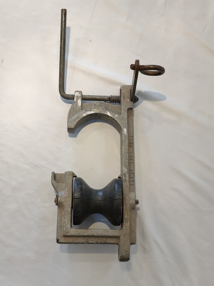 Lemco D-376A Spring Loaded Pulley Feeder Cable Roller Block