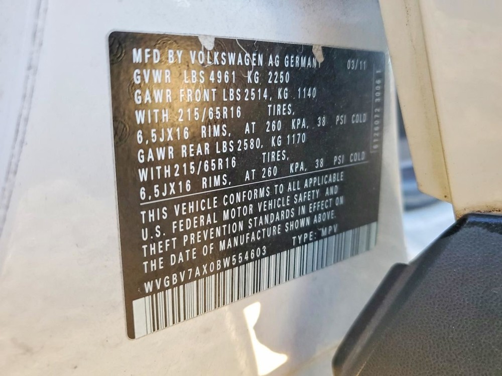 TIGUAN 2011 Glove Box 5024860