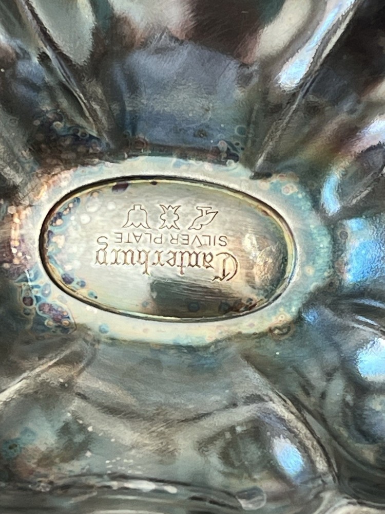 Vintage Canterbury Silver Plate Pedestal Dish Bowl Scalloped Relish Nuts Candy