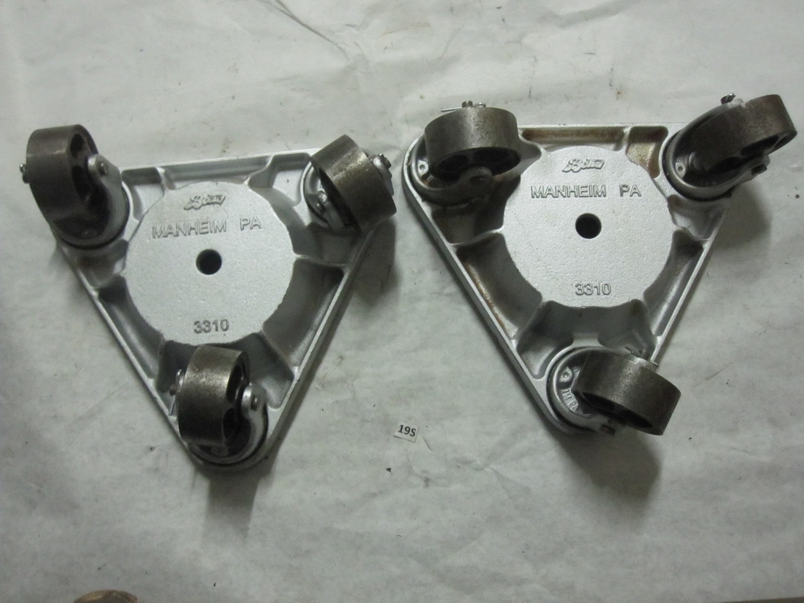 2x Bond 3310 Cast Iron Triangular CUP DOLLY Phenolic Wheels 750 lb Capacity