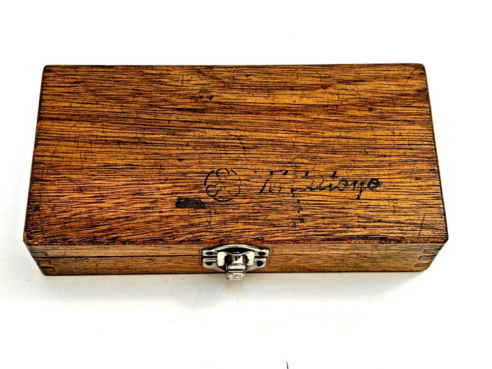 Mitutoyo - Disk Micrometer 123-125 0-1" .001"