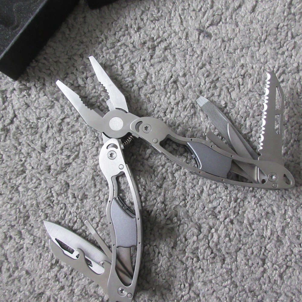 BRINK PRESENT TIME Multi-Tool Touch Modern 13 Functions Utility Camping