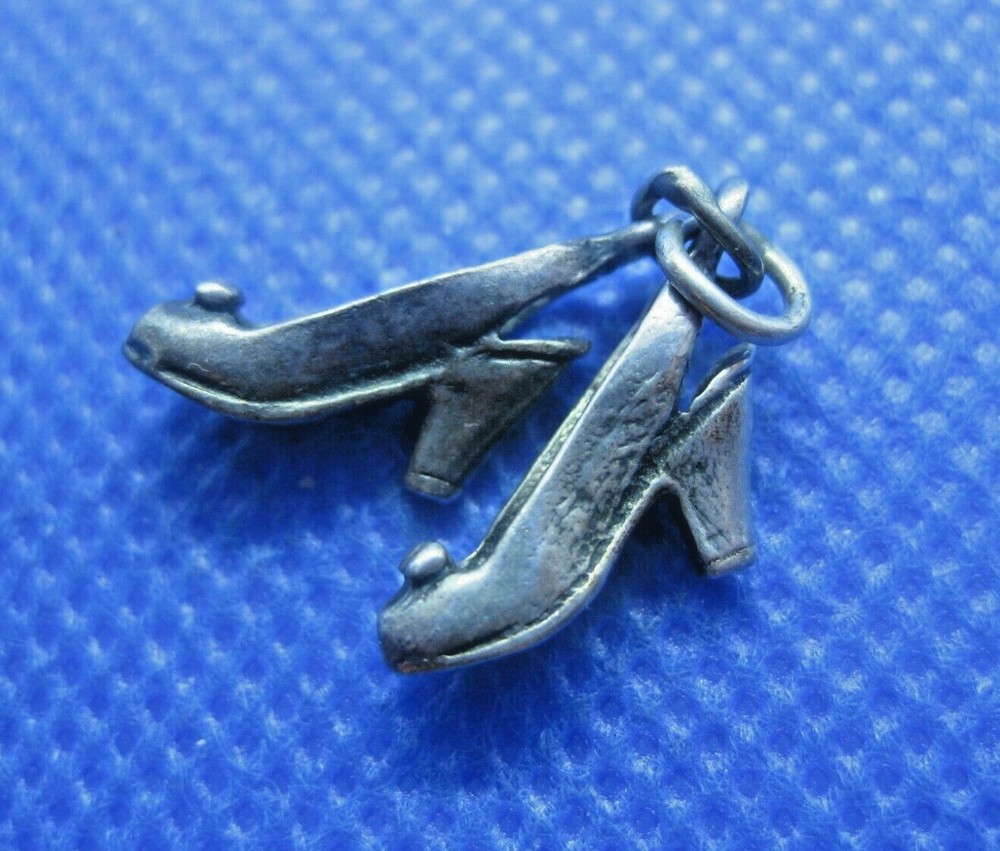 Sterling Silver Heals Charm