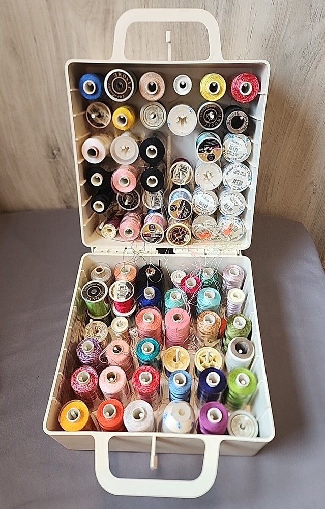 Thread Box Carrying Case Holds 71 Spools