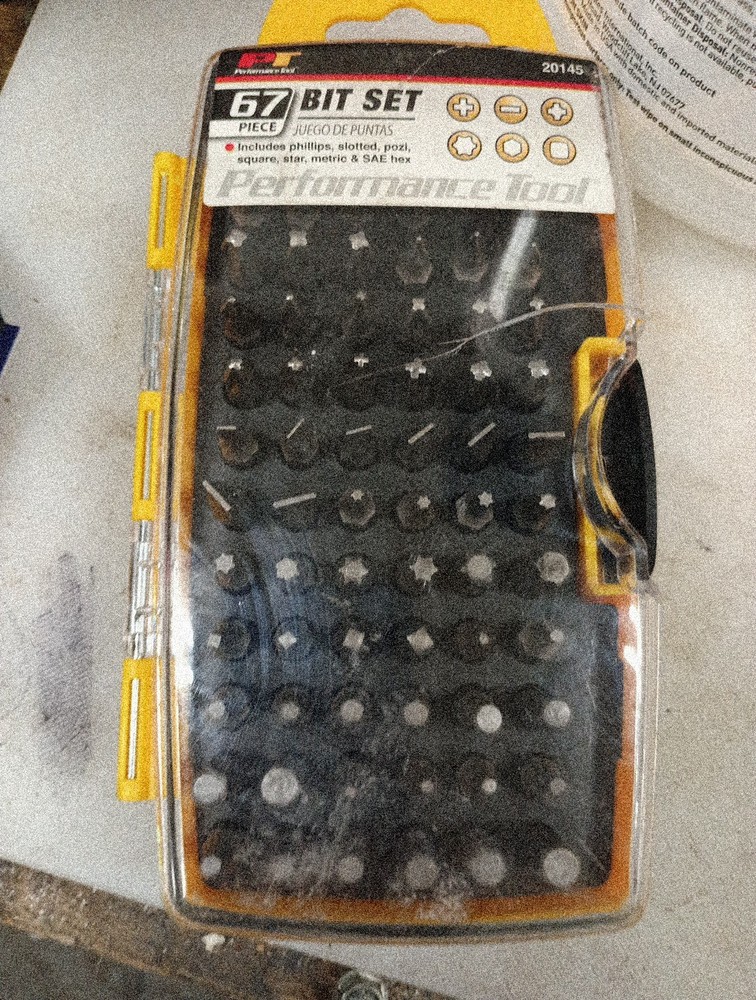 PERFORMANCE TOOL 67 PIECE BIT SET  9178
