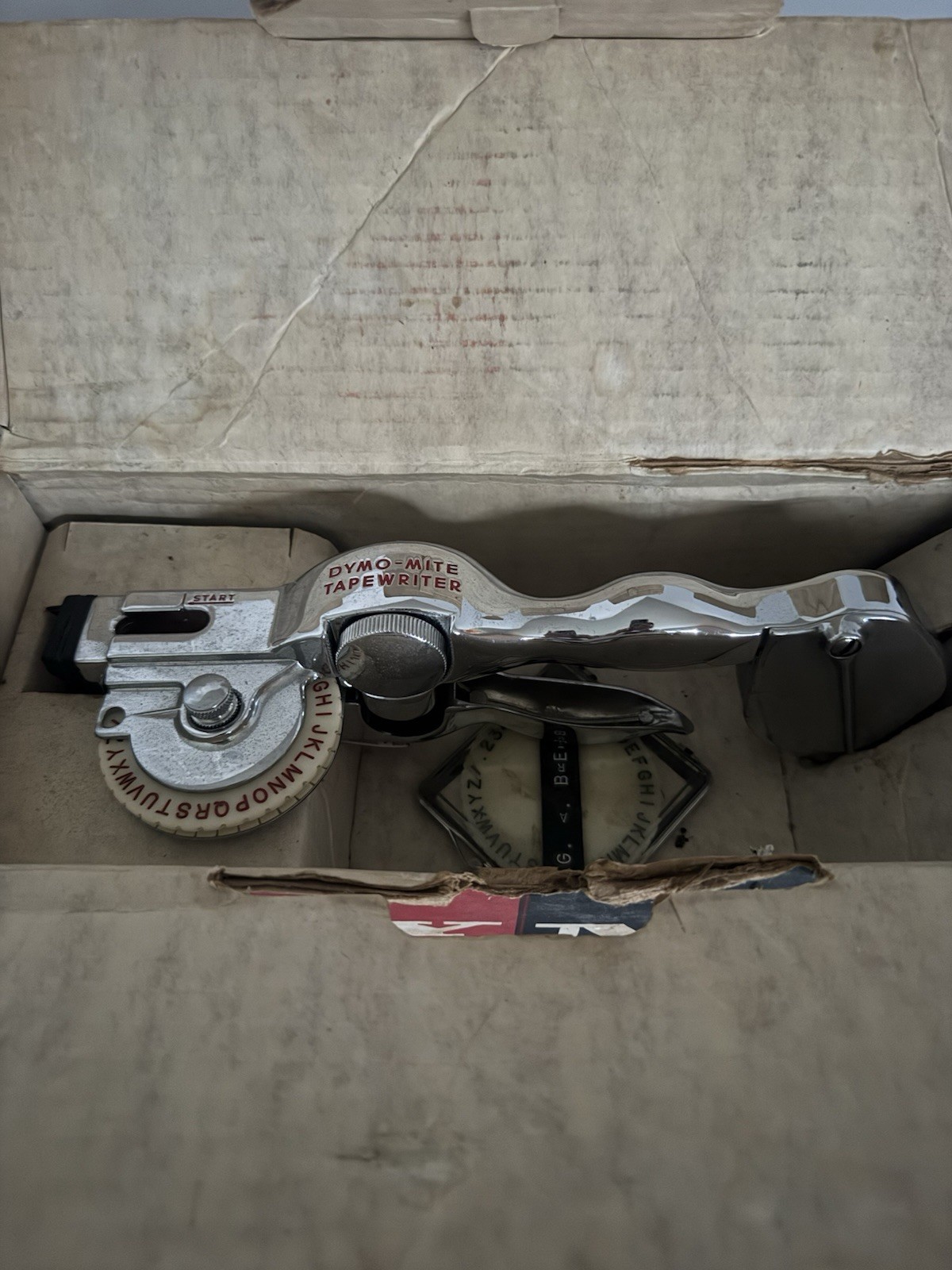 Vintage Early DYMO TAPEWRITER Label Maker Metal working w/tape Model M 22